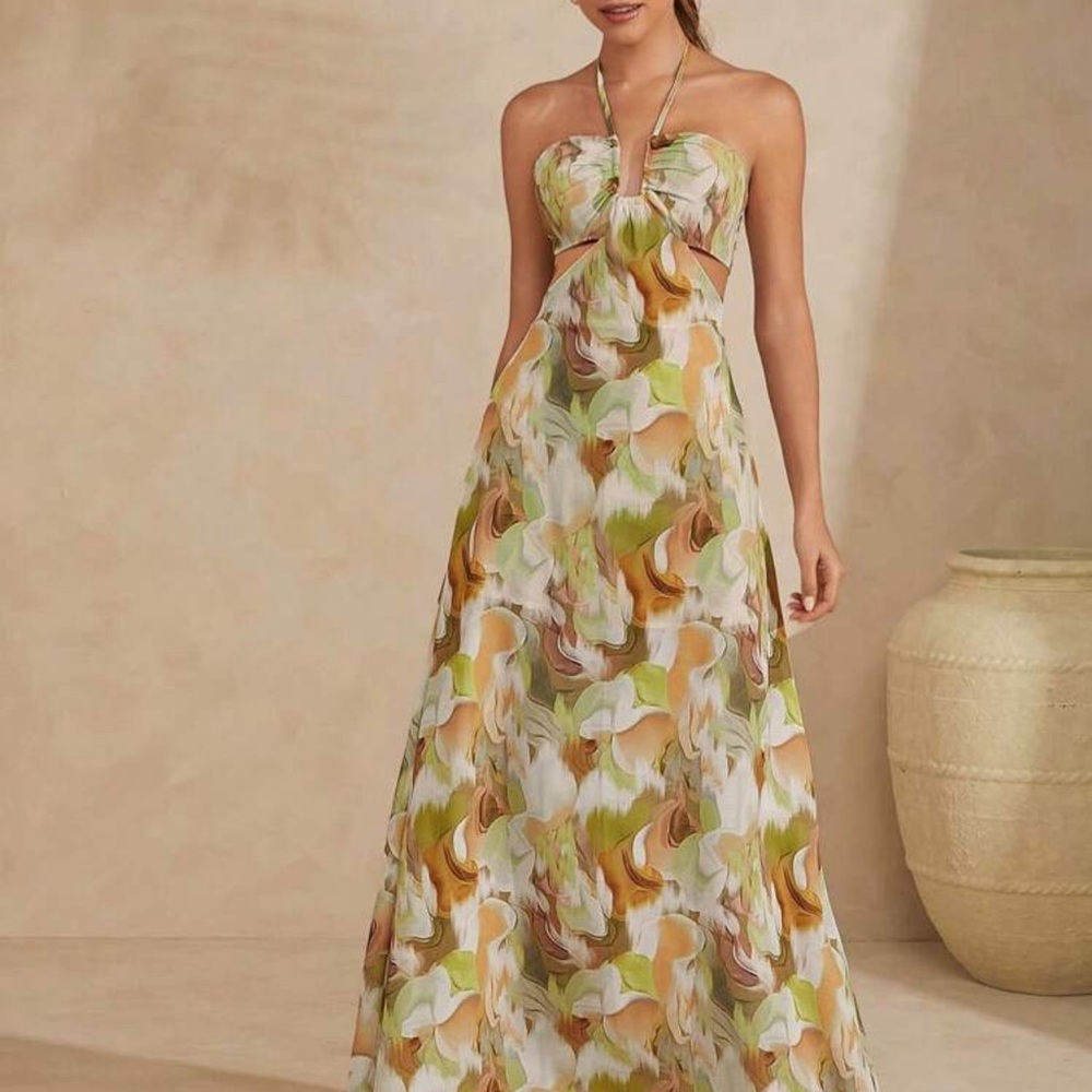 Elegant Floral Halter Maxi Dress